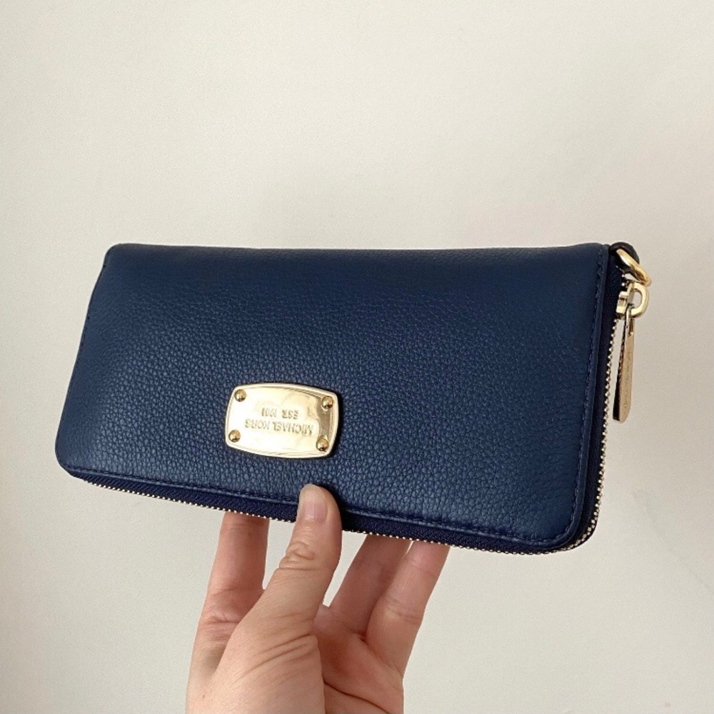 $138 Michael Kors Jet Set Navy Blue Leather Continental Zip Around Long Wallet